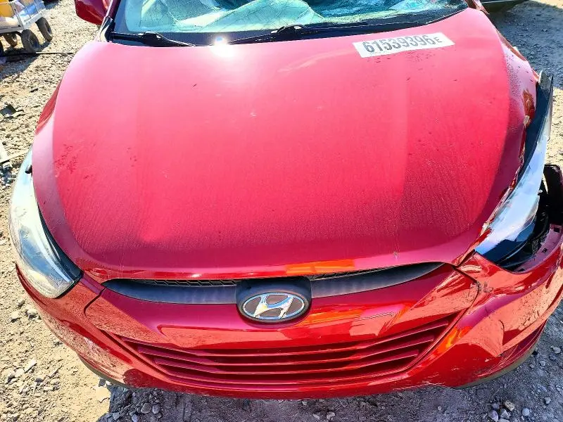 2015 HYUNDAI TUCSON SE  
