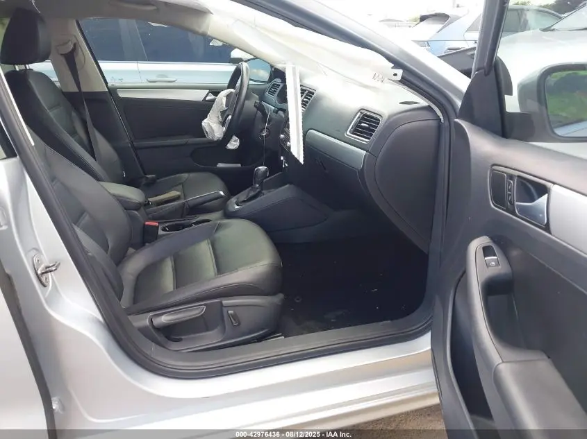 2014 VOLKSWAGEN JETTA 1.8T SE