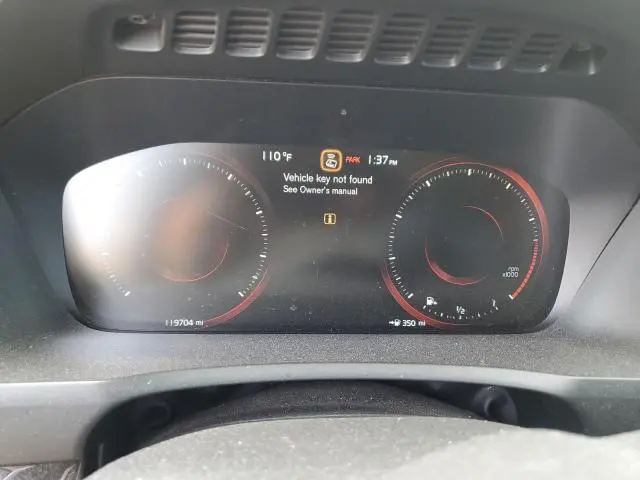 2017 VOLVO XC90 T6  