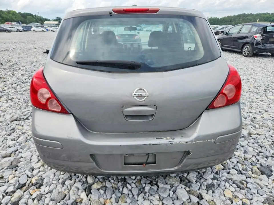 2011 NISSAN VERSA   