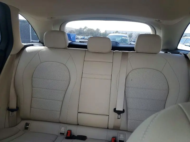 2018 MERCEDES-BENZ GLC 300  