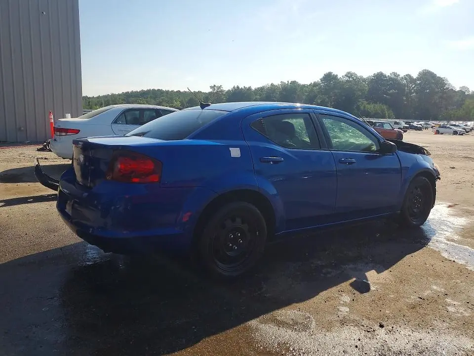 2013 DODGE AVENGER SE  
