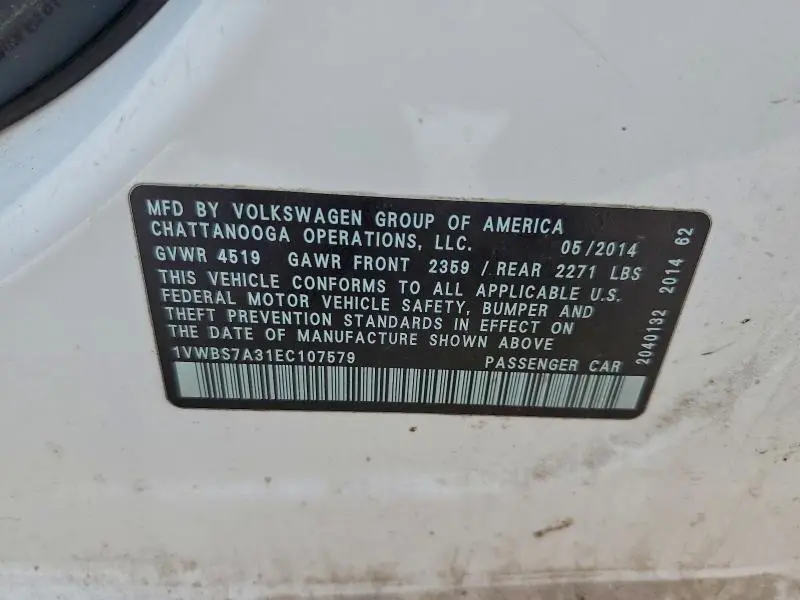 2014 VOLKSWAGEN PASSAT SE  