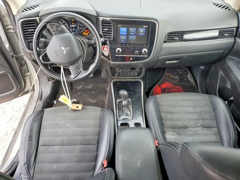 2020 MITSUBISHI OUTLANDER SE  