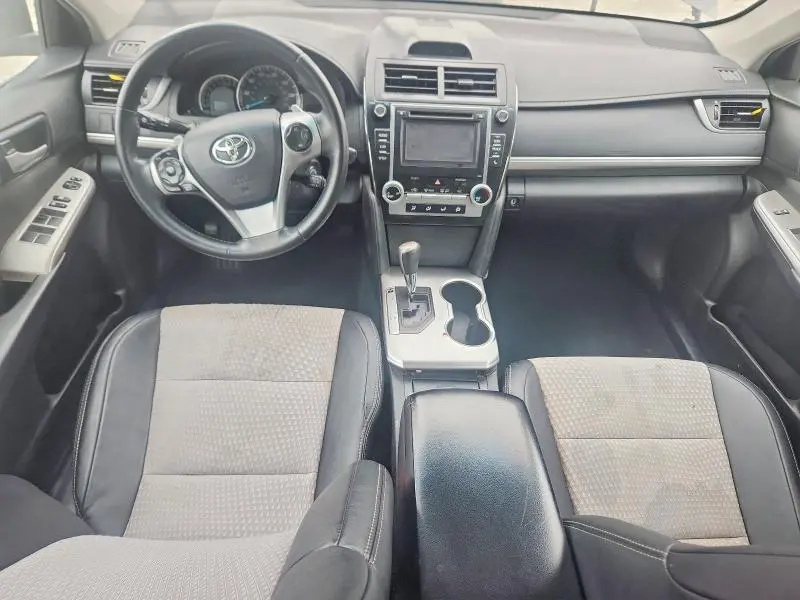 2014 TOYOTA CAMRY SE  