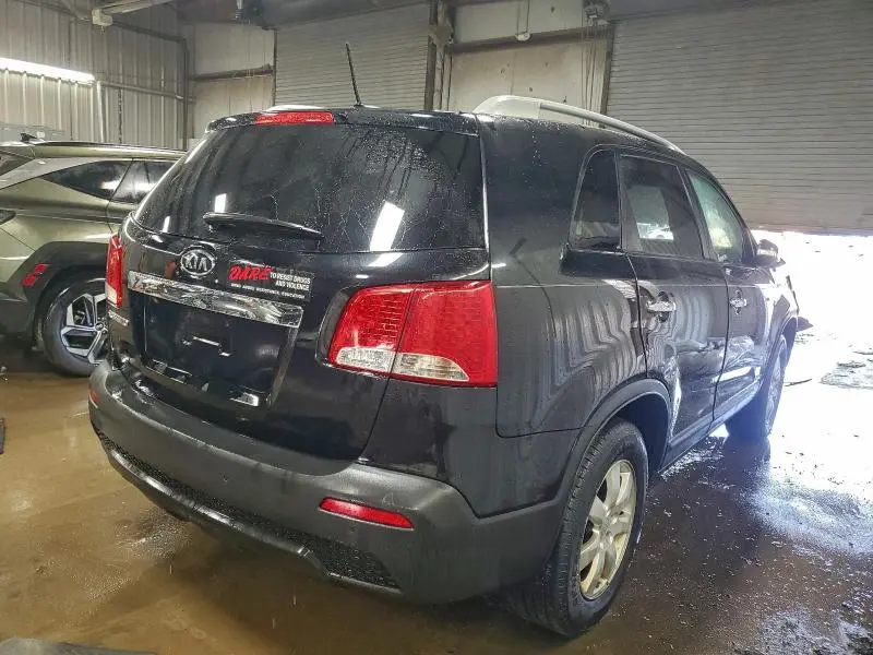 2011 KIA SORENTO LX  