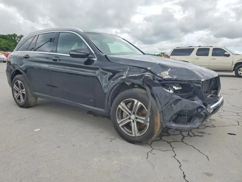 2016 MERCEDES-BENZ GLC 300  