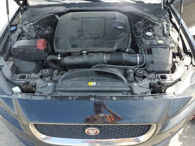 2019 JAGUAR XE   
