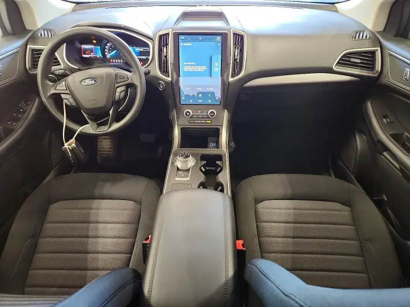 2021 FORD EDGE SE  