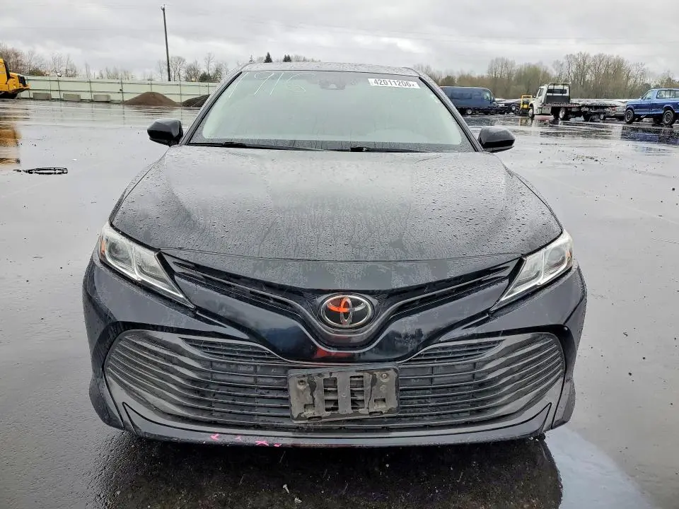 2018 TOYOTA CAMRY LE  