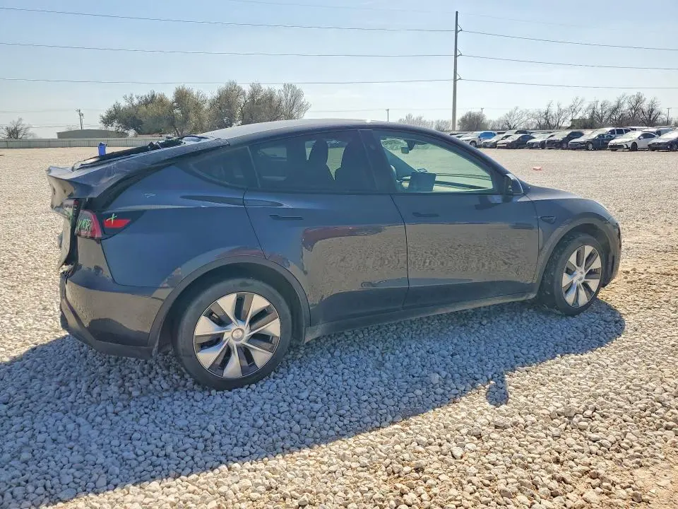 2024 TESLA MODEL Y   
