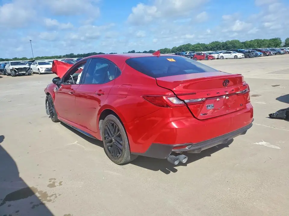 2025 TOYOTA CAMRY SE  