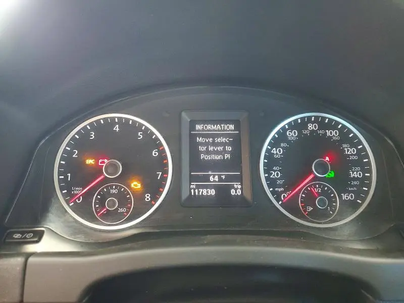 2015 VOLKSWAGEN TIGUAN S  