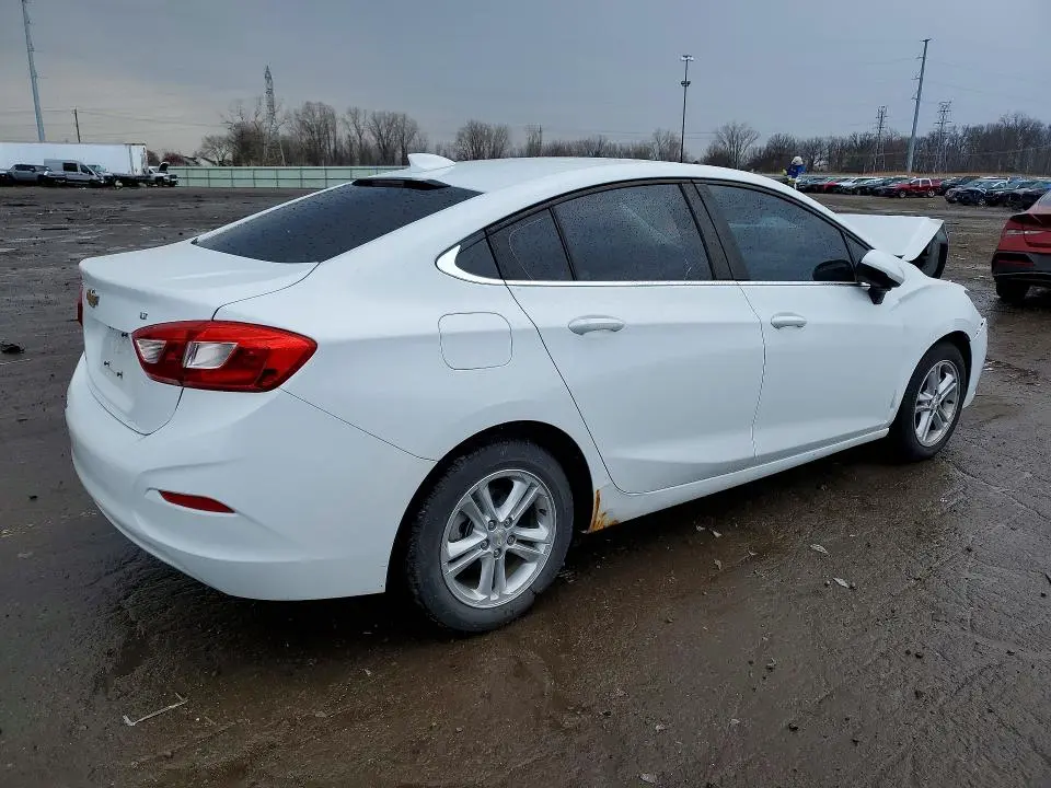 2016 CHEVROLET CRUZE LT  