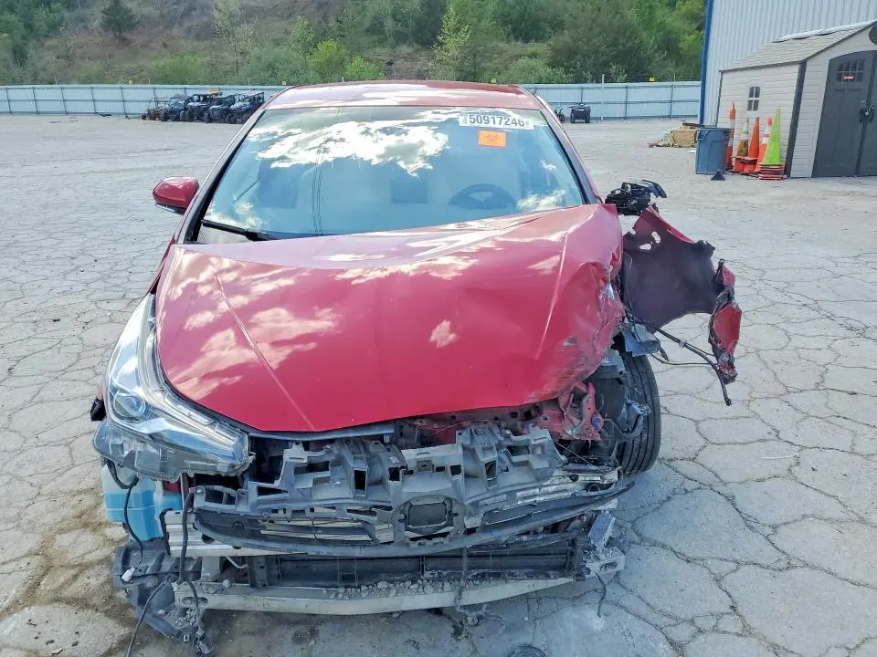 2021 TOYOTA PRIUS XLE AWD-E  