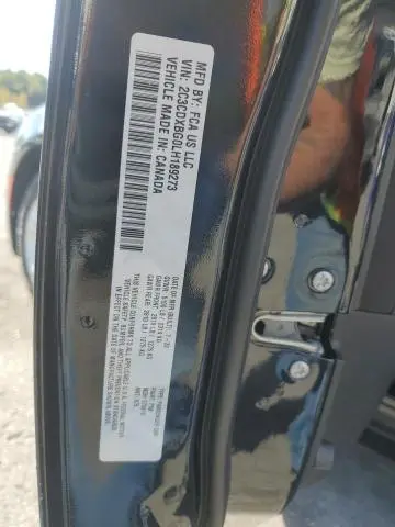 2020 DODGE CHARGER SXT  