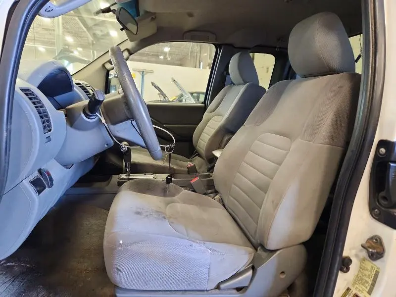 2012 NISSAN FRONTIER S  