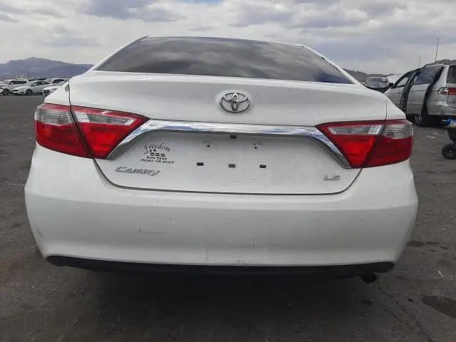 2015 TOYOTA CAMRY LE  