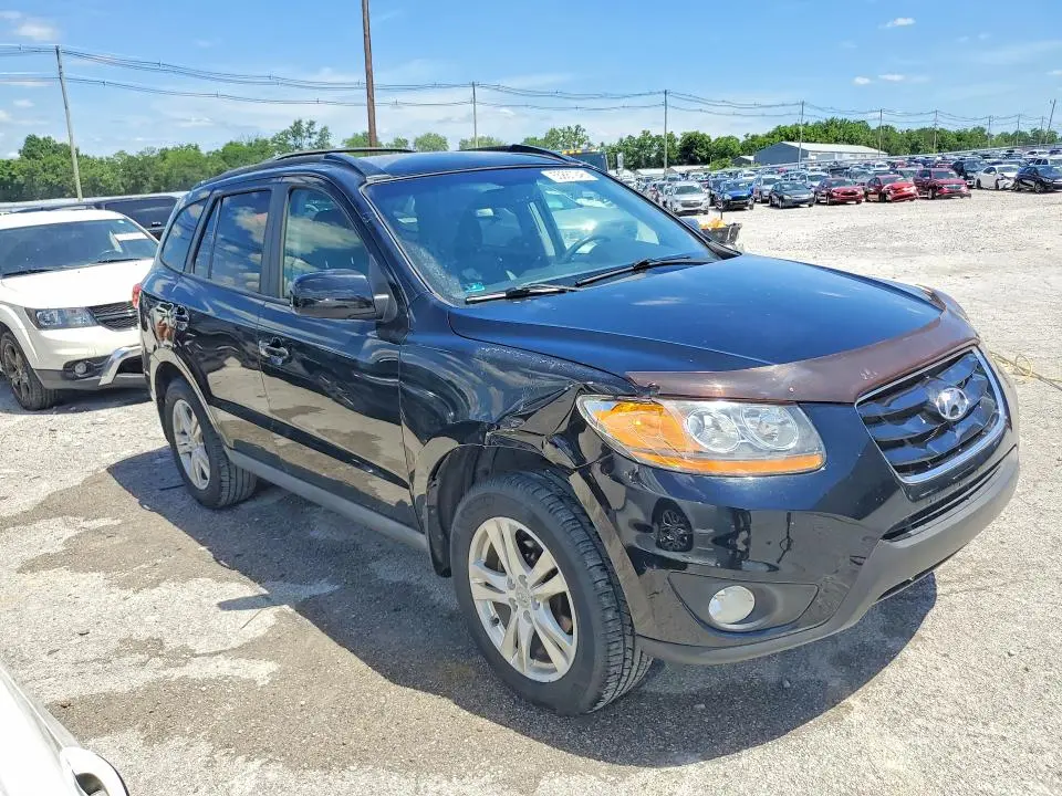 2011 HYUNDAI SANTA FE SE  