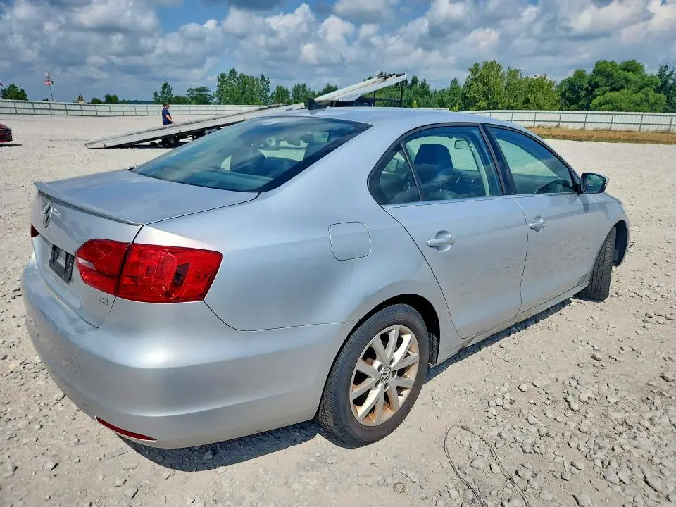 2014 VOLKSWAGEN JETTA SE  