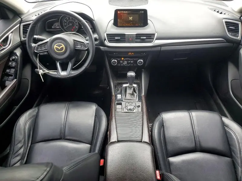 2017 MAZDA 3 TOURING  