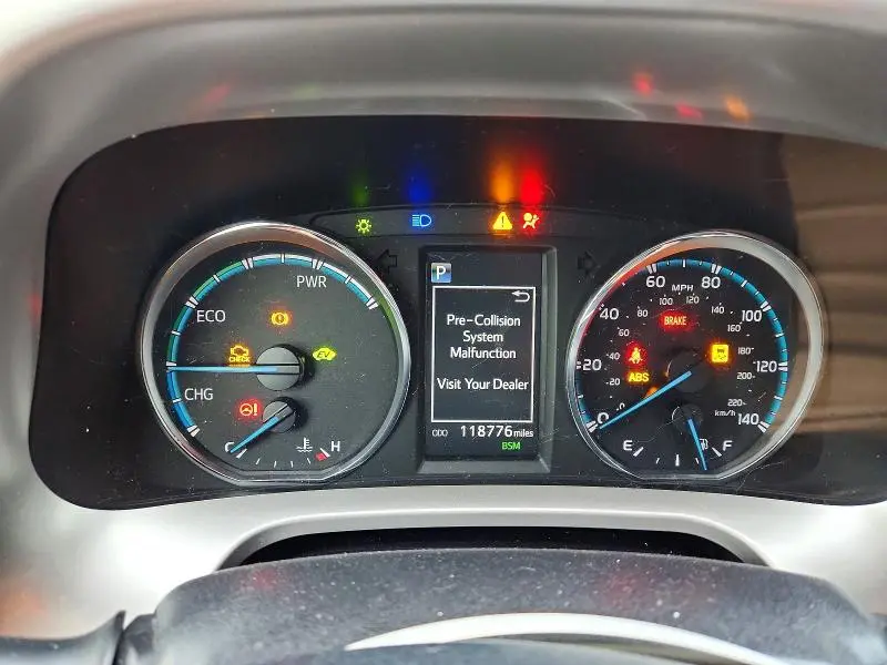 2017 TOYOTA RAV4 HV LIMITED  