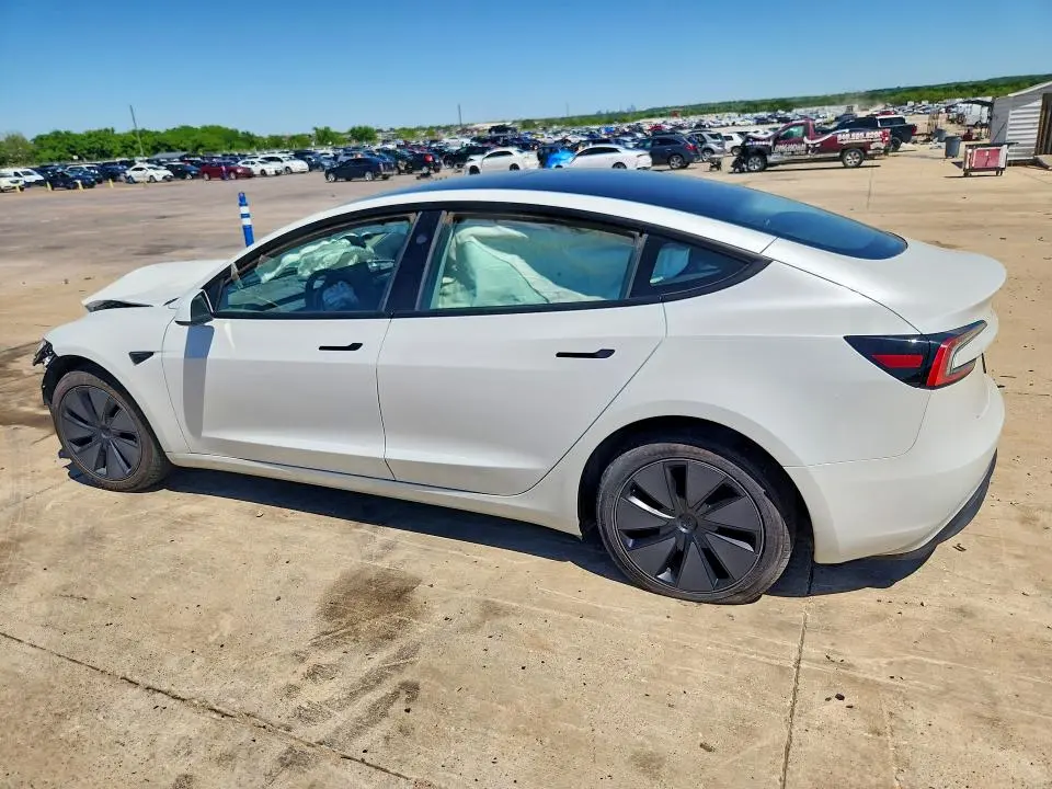 2025 TESLA MODEL 3   