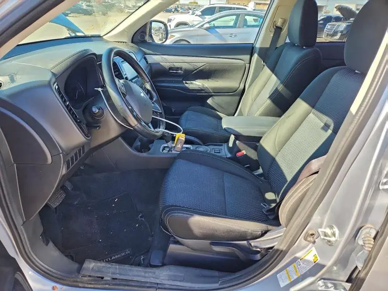 2016 MITSUBISHI OUTLANDER SE  