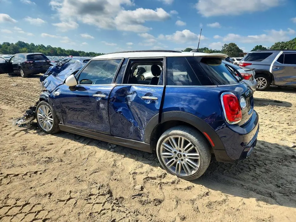 2017 MINI COOPER S  