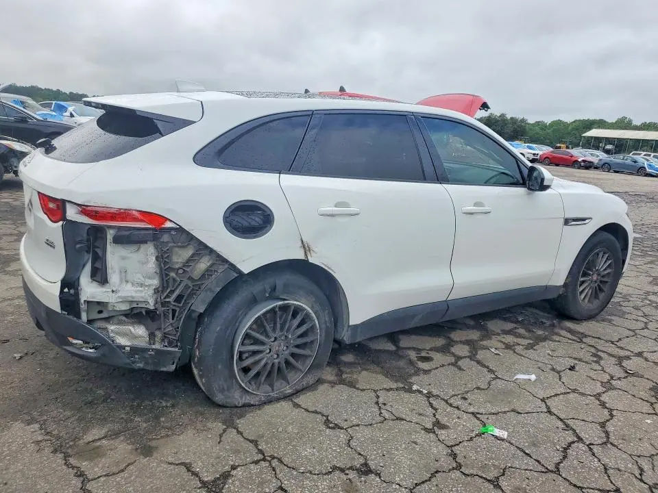 2017 JAGUAR F-PACE   