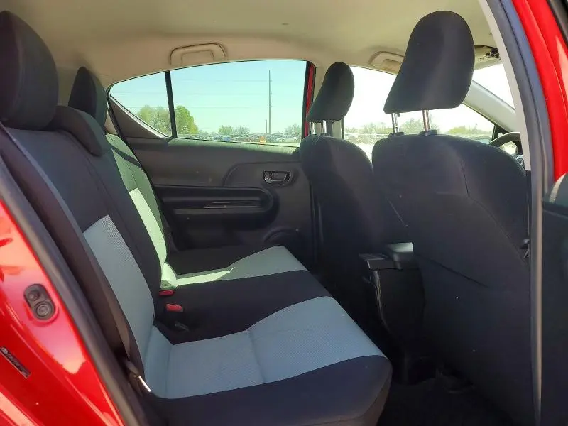 2015 TOYOTA PRIUS C TWO  