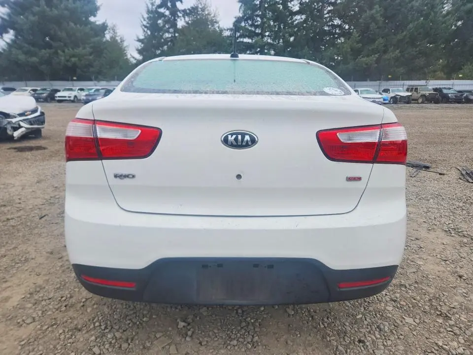 2015 KIA RIO LX  