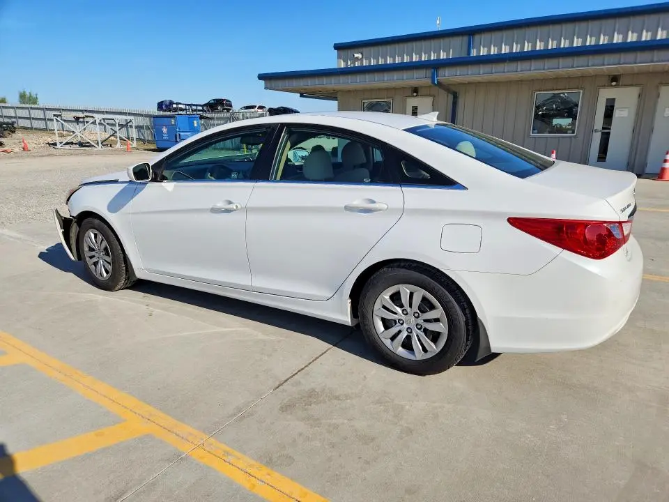 2012 HYUNDAI SONATA GLS  