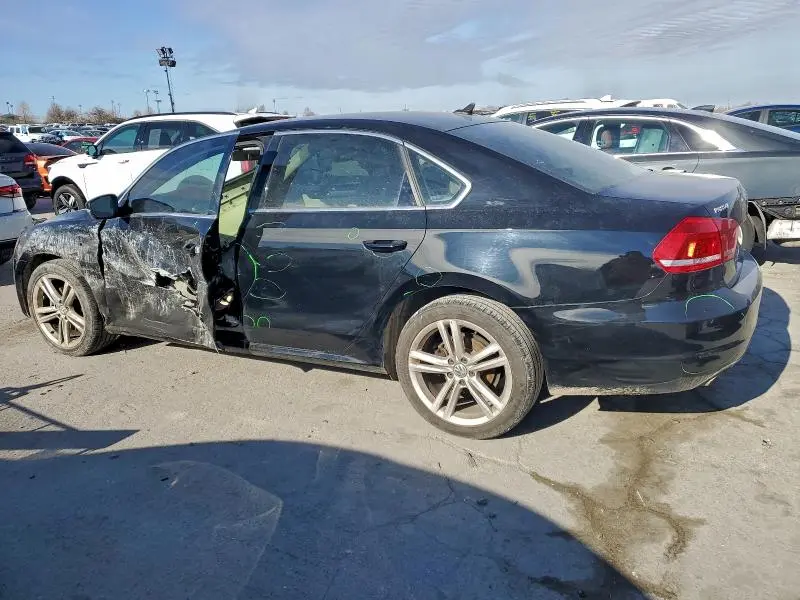 2015 VOLKSWAGEN PASSAT SE  