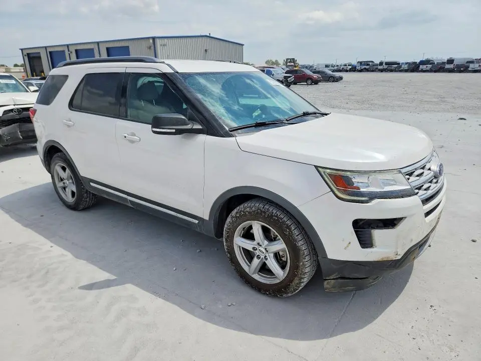 2019 FORD EXPLORER XLT  