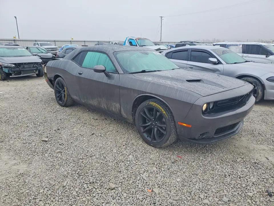 2018 DODGE CHALLENGER SXT  