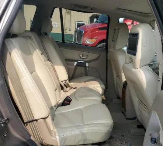2010 VOLVO XC90 V8  