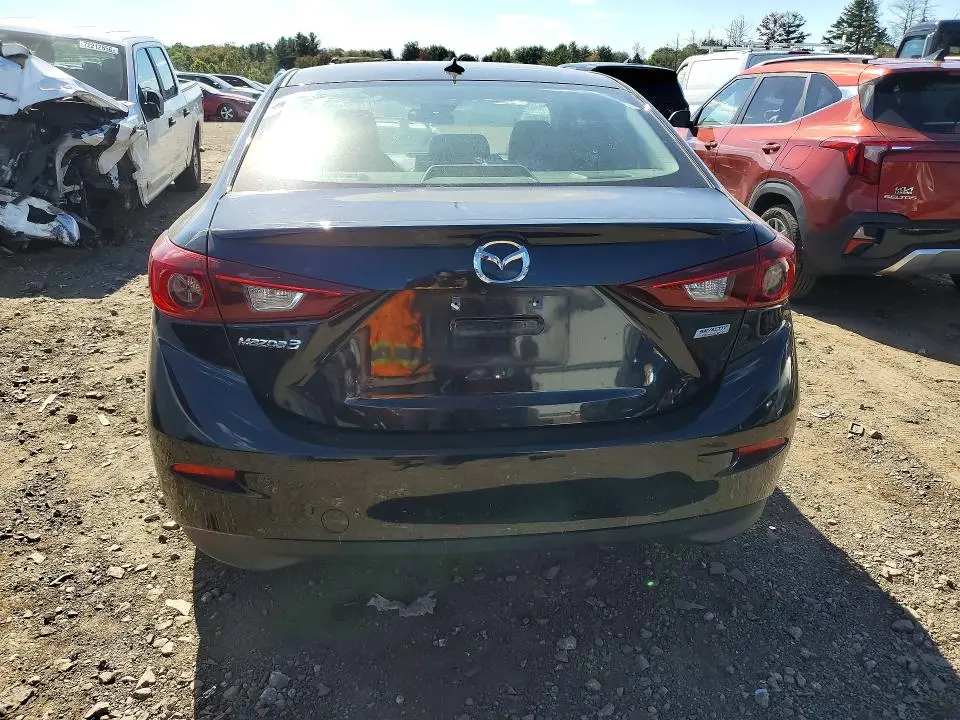 2018 MAZDA 3 TOURING  