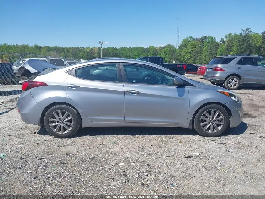 2016 HYUNDAI ELANTRA SE