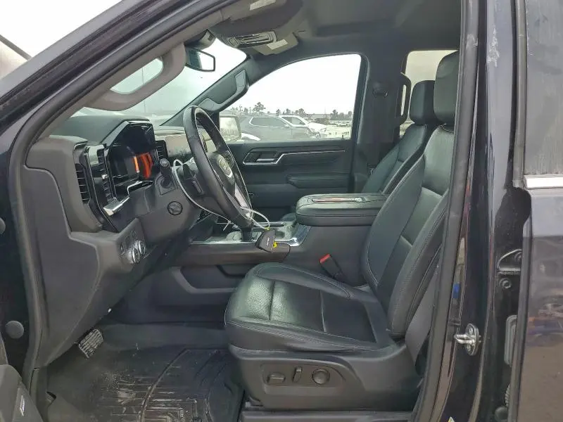 2022 GMC SIERRA C1500 SLT  