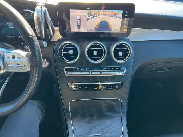 2021 MERCEDES-BENZ GLC 300  