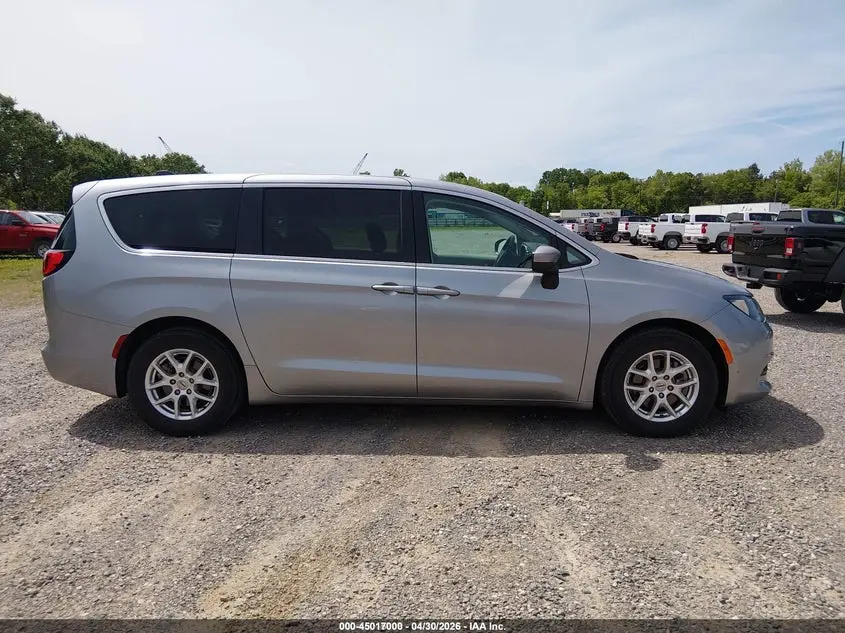2021 CHRYSLER VOYAGER LX