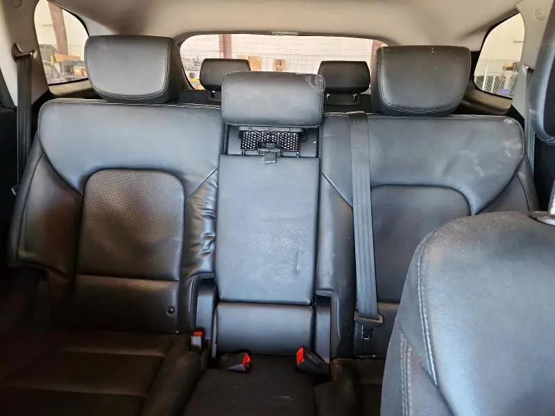 2018 HYUNDAI SANTA FE SE  
