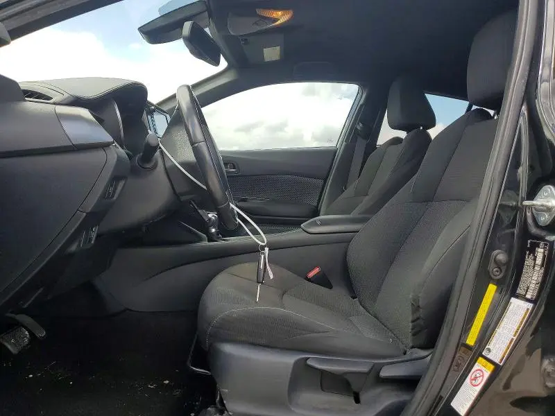 2018 TOYOTA C-HR XLE  