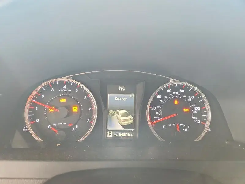 2017 TOYOTA CAMRY SE  