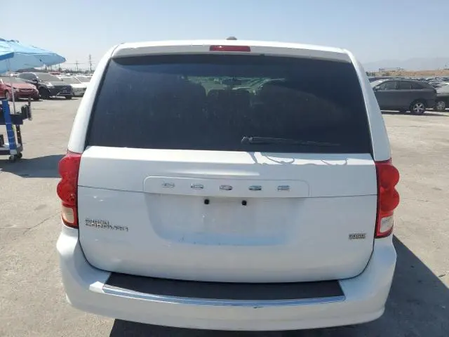 2016 DODGE GRAND CARAVAN SE  