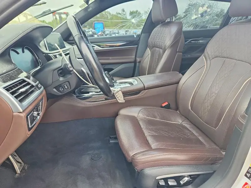 2017 BMW 750 XI  