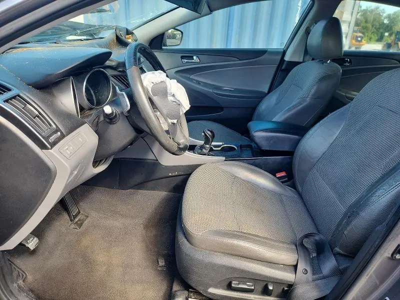 2011 HYUNDAI SONATA SE  