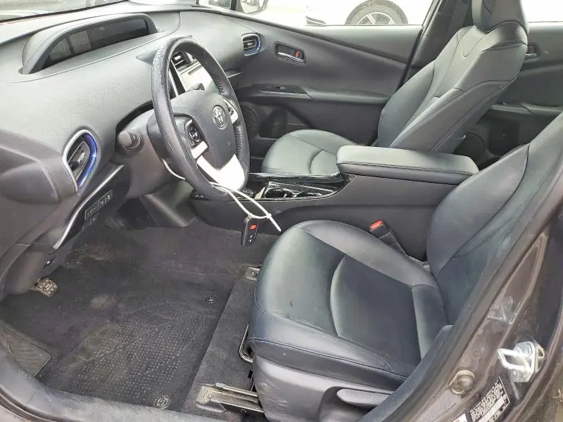 2017 TOYOTA PRIUS THREE TOURING  