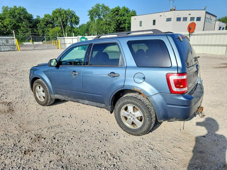 2011 FORD ESCAPE XLT  
